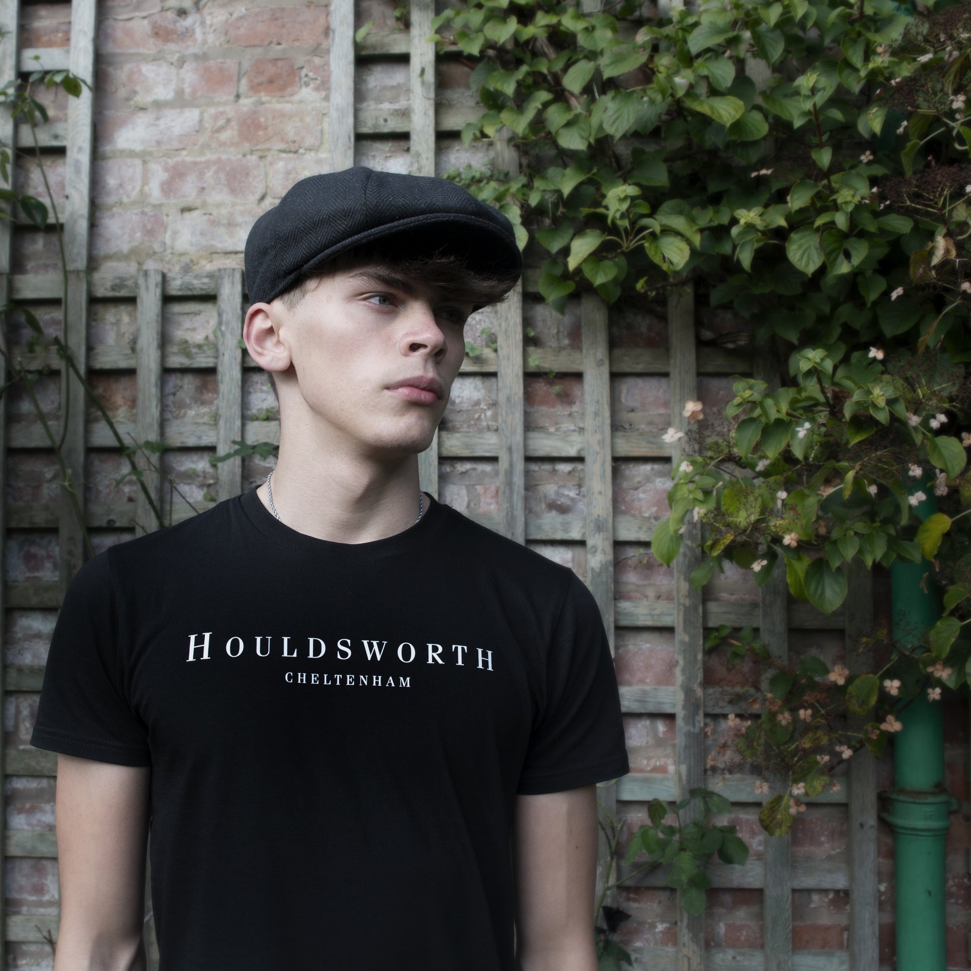 Houldsworth of Cheltenham designer t-shirt – luxury racewear for raceday style